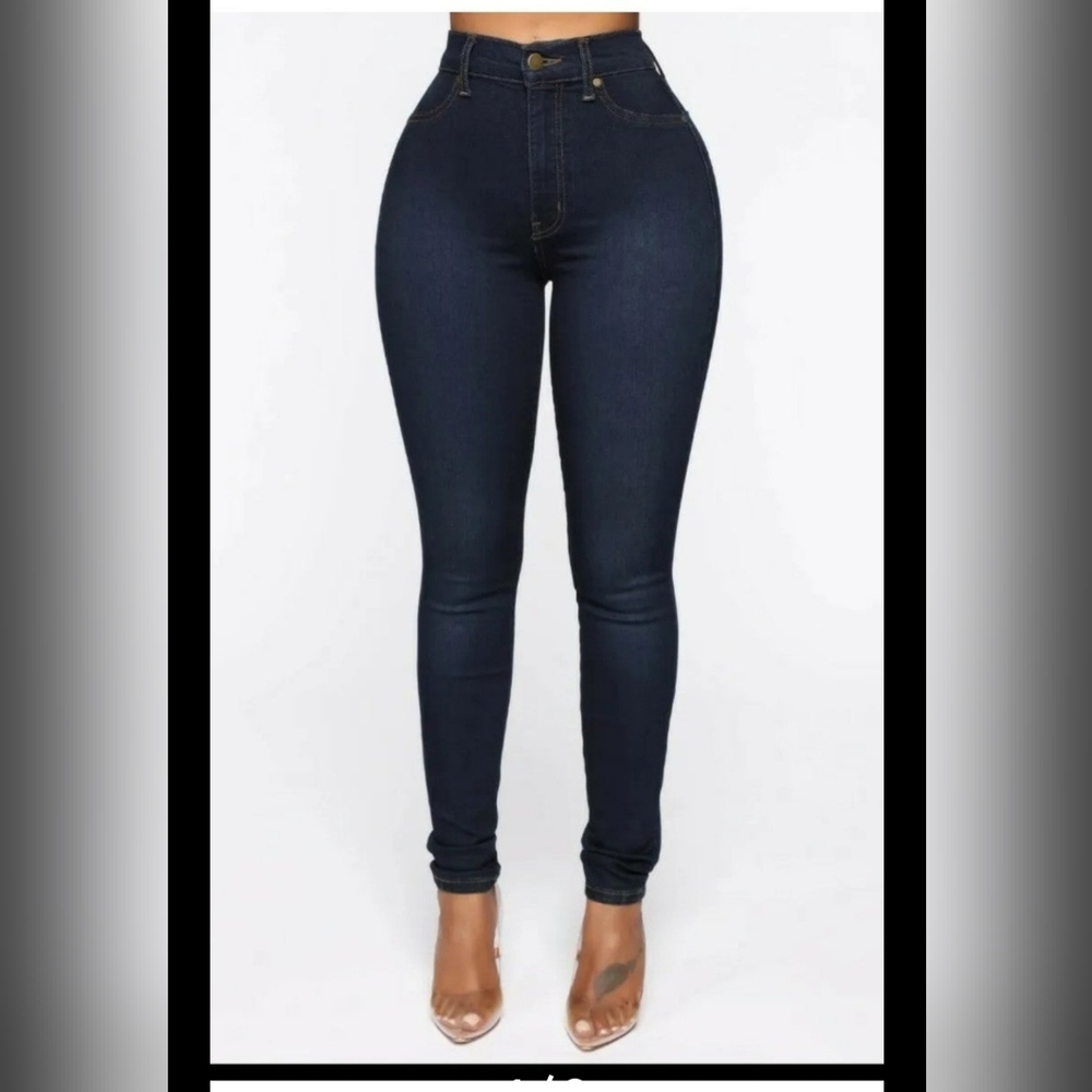 Fashion nova jeans size 18